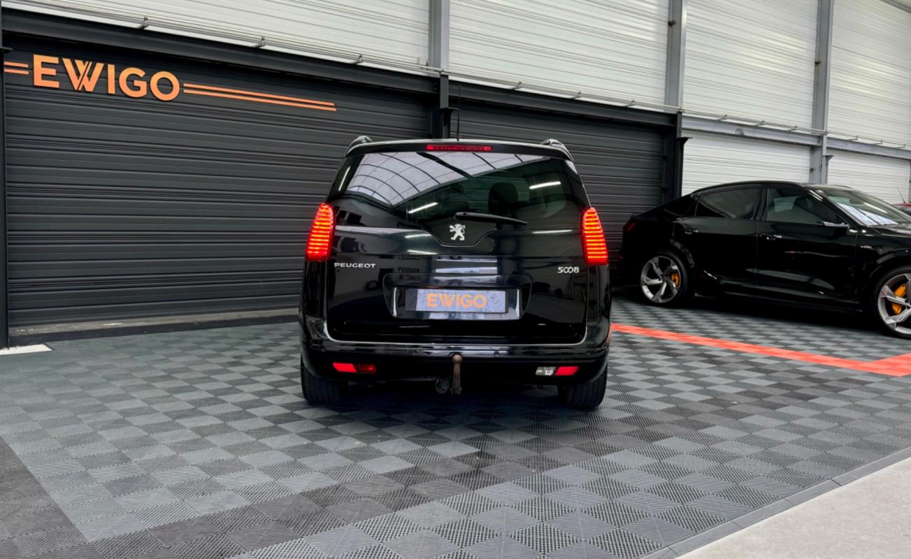 Peugeot 5008 - 2.0 HDI 150 PREMIUM PACK 7 PLACES DISTRI OK + ATTELAGE + GARANTIE 12 MOIS